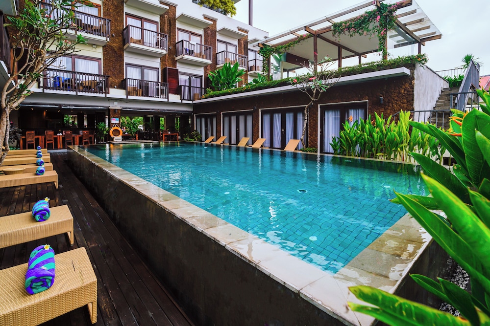 The Kirana Canggu Hotel 63/67