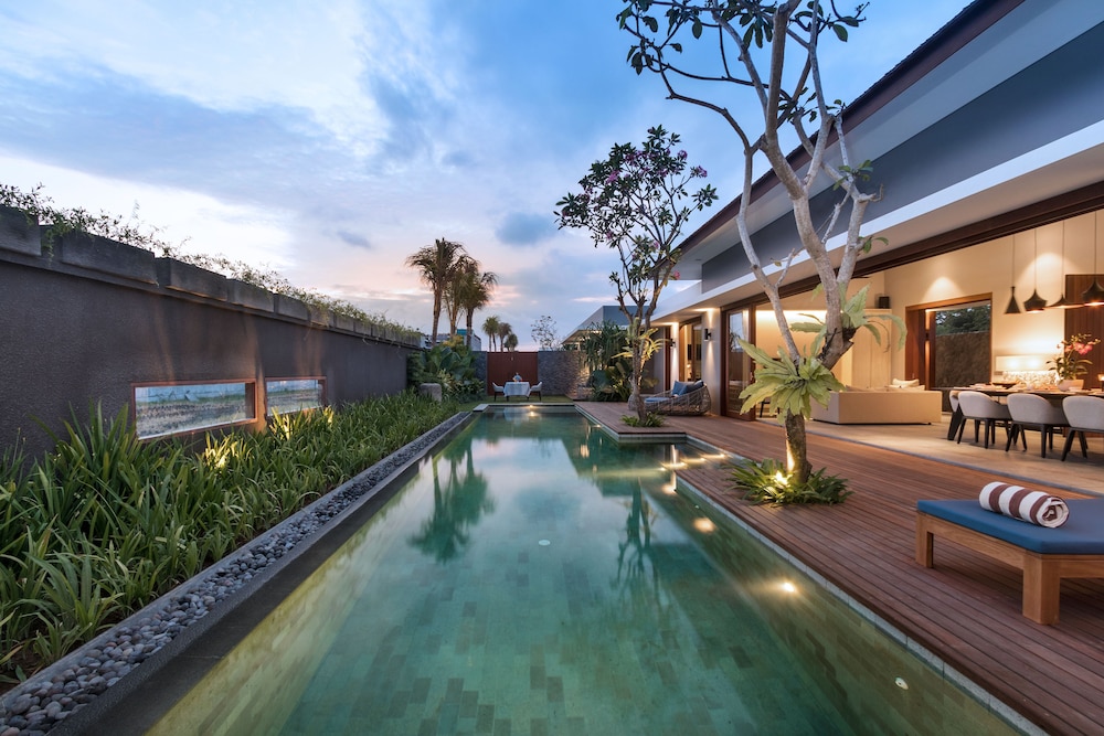Amarin Seminyak 4/45