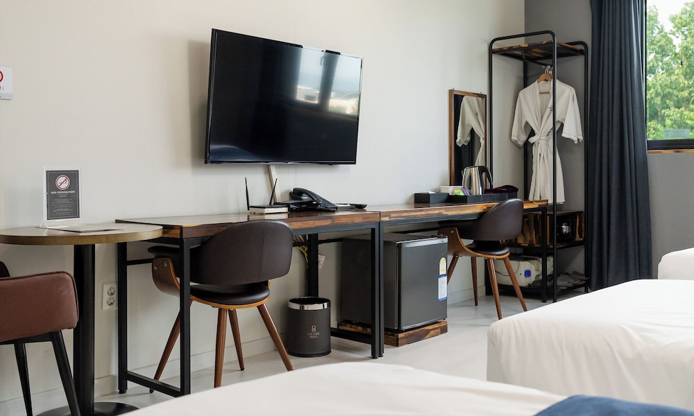 Andong Cm Park Hotel 38/44