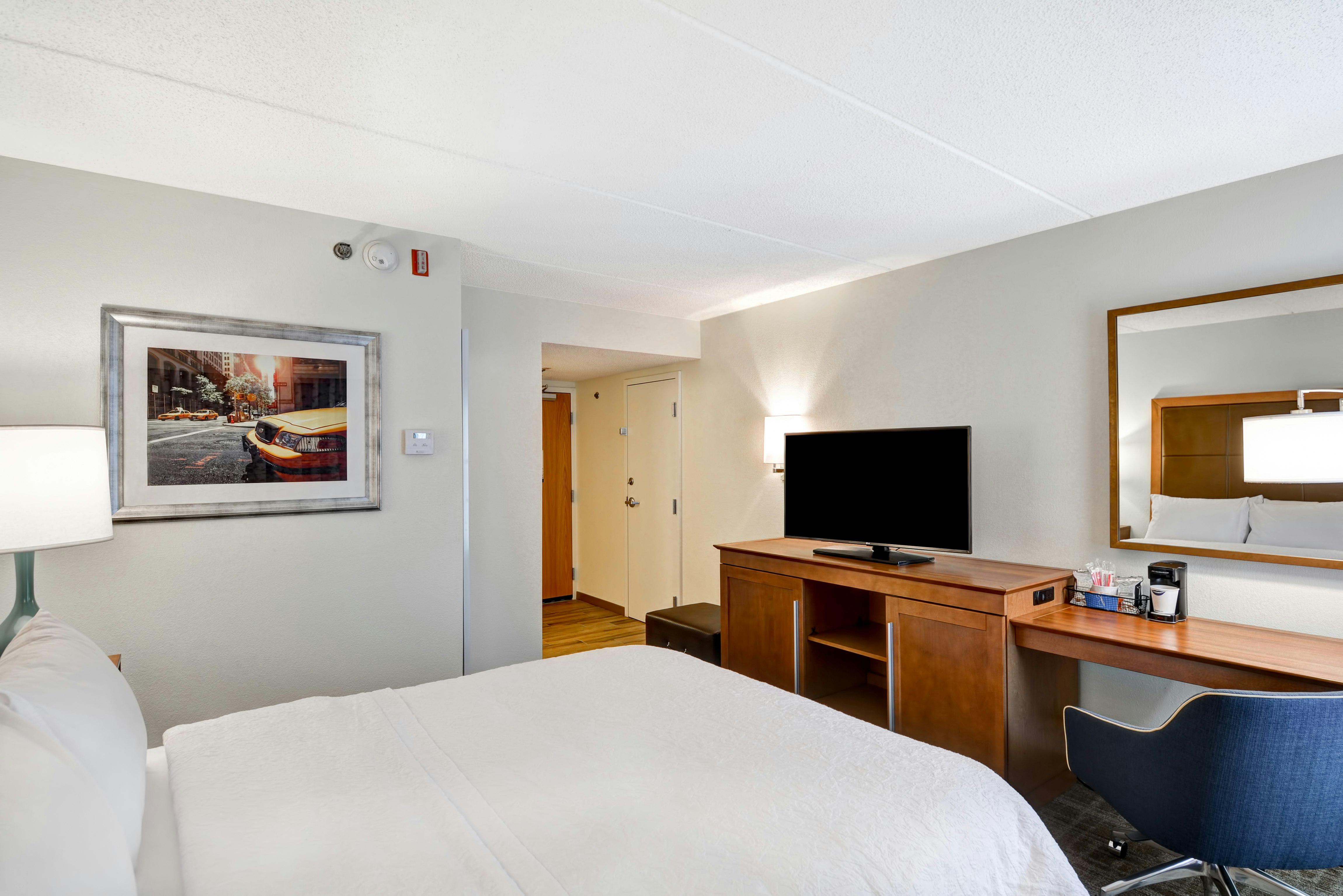 Hampton Inn Albany Wolf Road 19/65