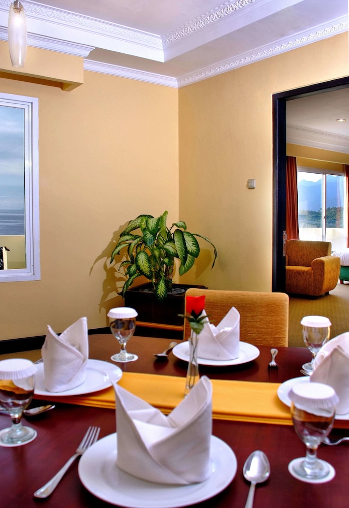 Aston Niu Manokwari Hotel & Conference Center 17/33