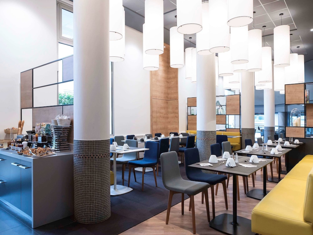 NOVOTEL CHATEAU DE VERSAILLES 59/72