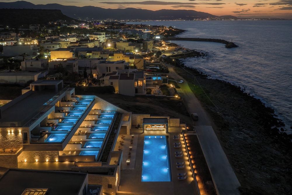 Castelo Boutique Suites by the sea 73/76