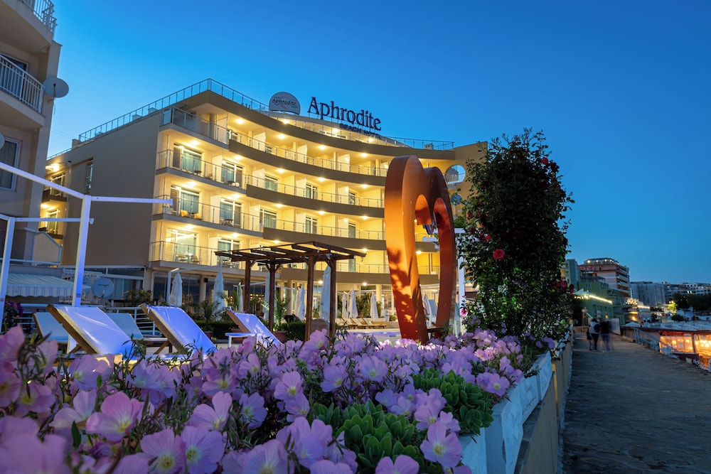 Aphrodite Hotel 5/73