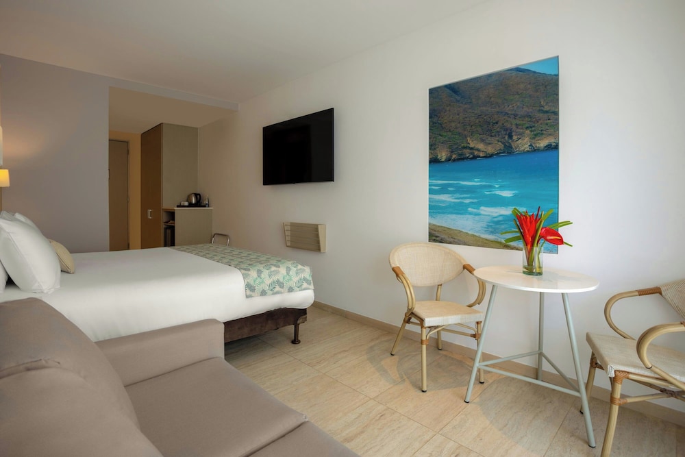 غرفة قياسية بسرير كوين، Mercure Santa Marta Emile 5/7