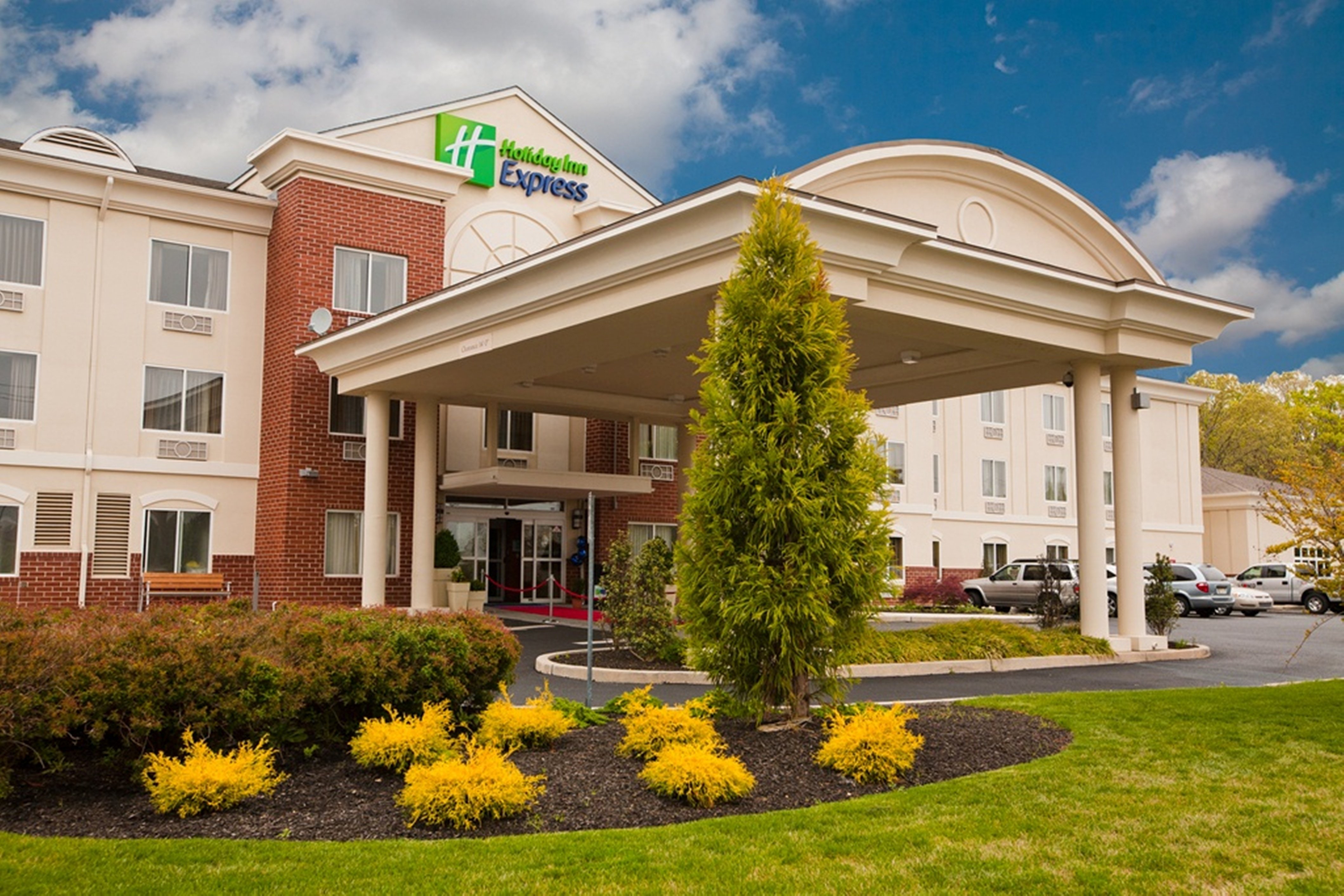 Holiday Inn Express Hotel & Suites Vineland Millville 78/80