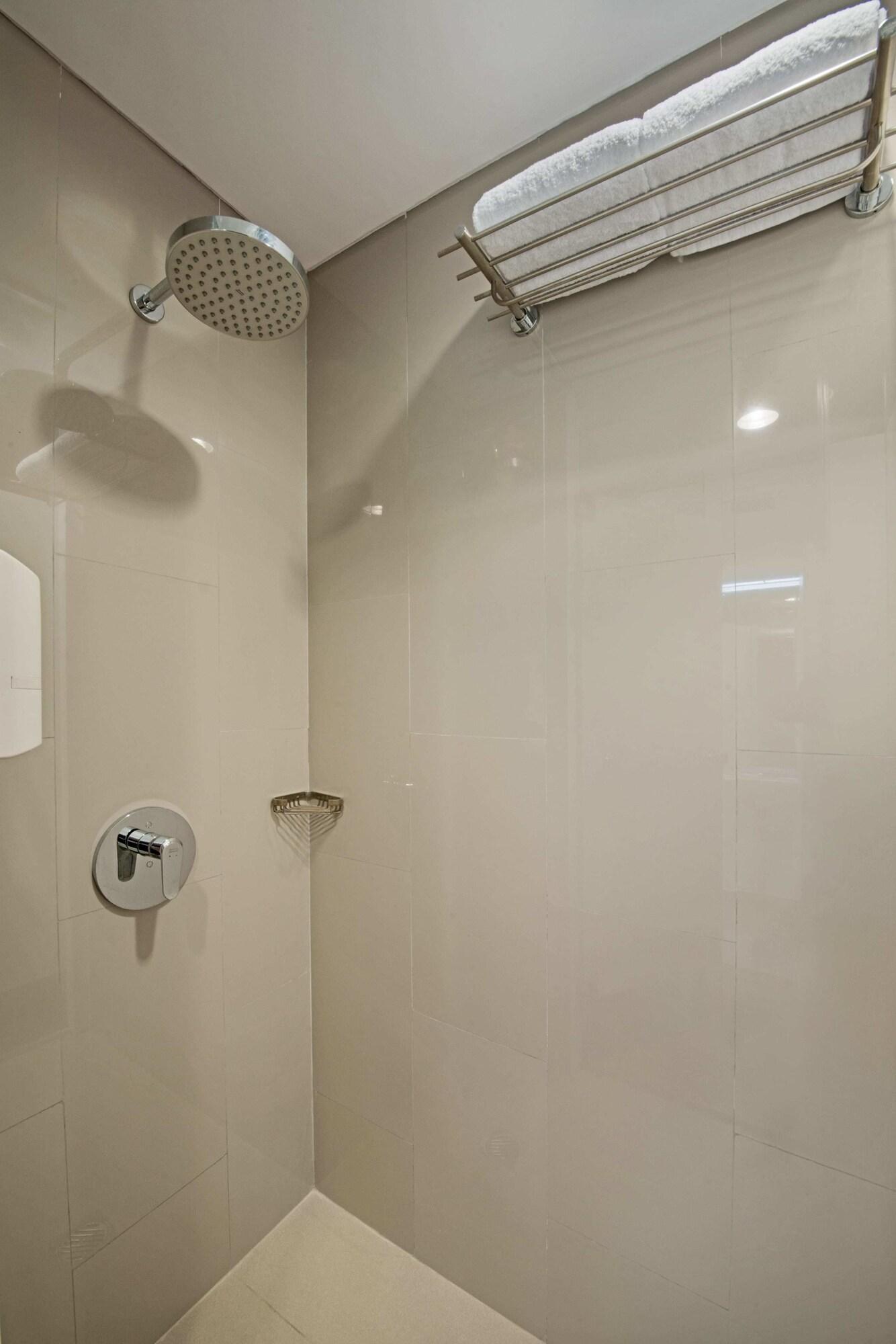WHIZ PRIME HOTEL PAJAJARAN BOGOR 34/34