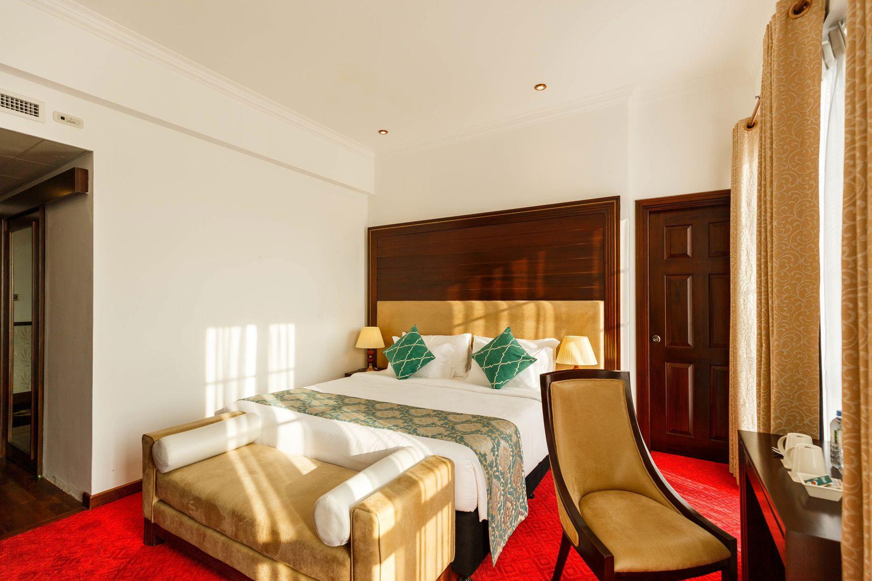 Deluxe, Double Bed