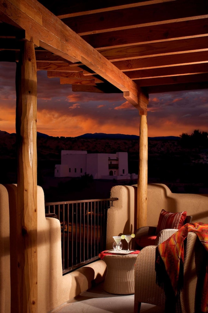 Hilton Santa Fe Buffalo Thunder 29/69