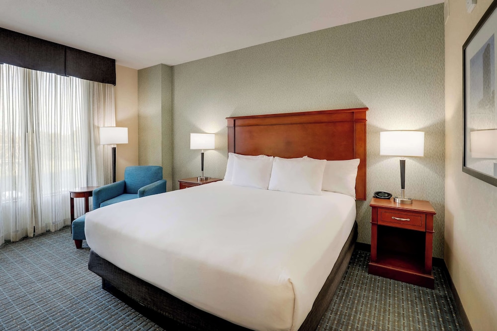 Drury Inn And Suites Grand Rapids 15/77
