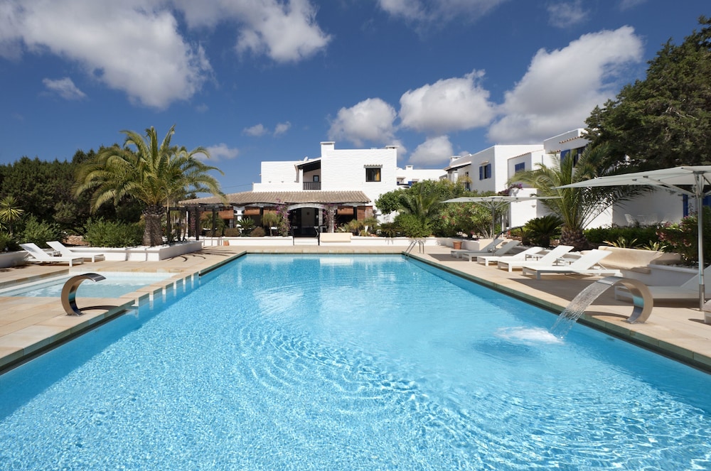 Villas Paraiso de los Pinos 4/100