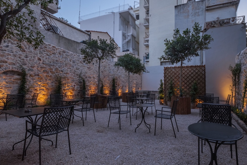 Agora Residence 38/50