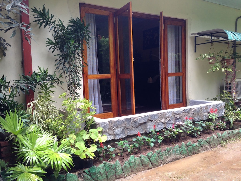 Yalegoda Walauwa Homestay 10/50