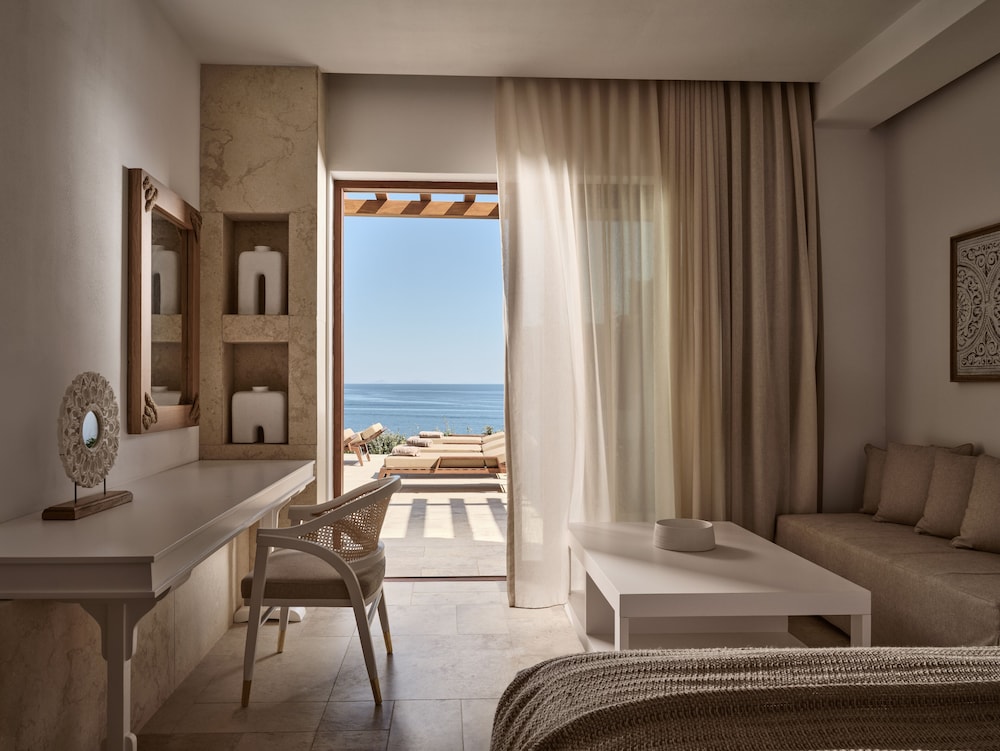 3 BEDROOMS, VILLA, SEA VIEW, PRIVATE POOL