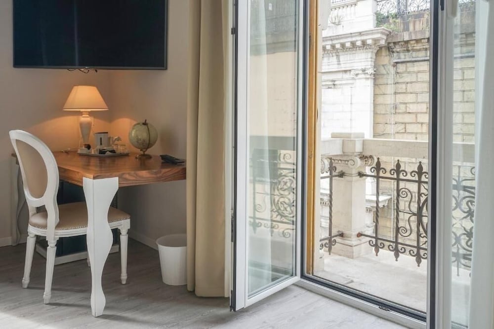 Hotel Genova Liberty 40/51