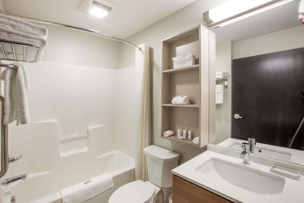 Microtel Inn And Suites By Wyndham Tioga 11/23