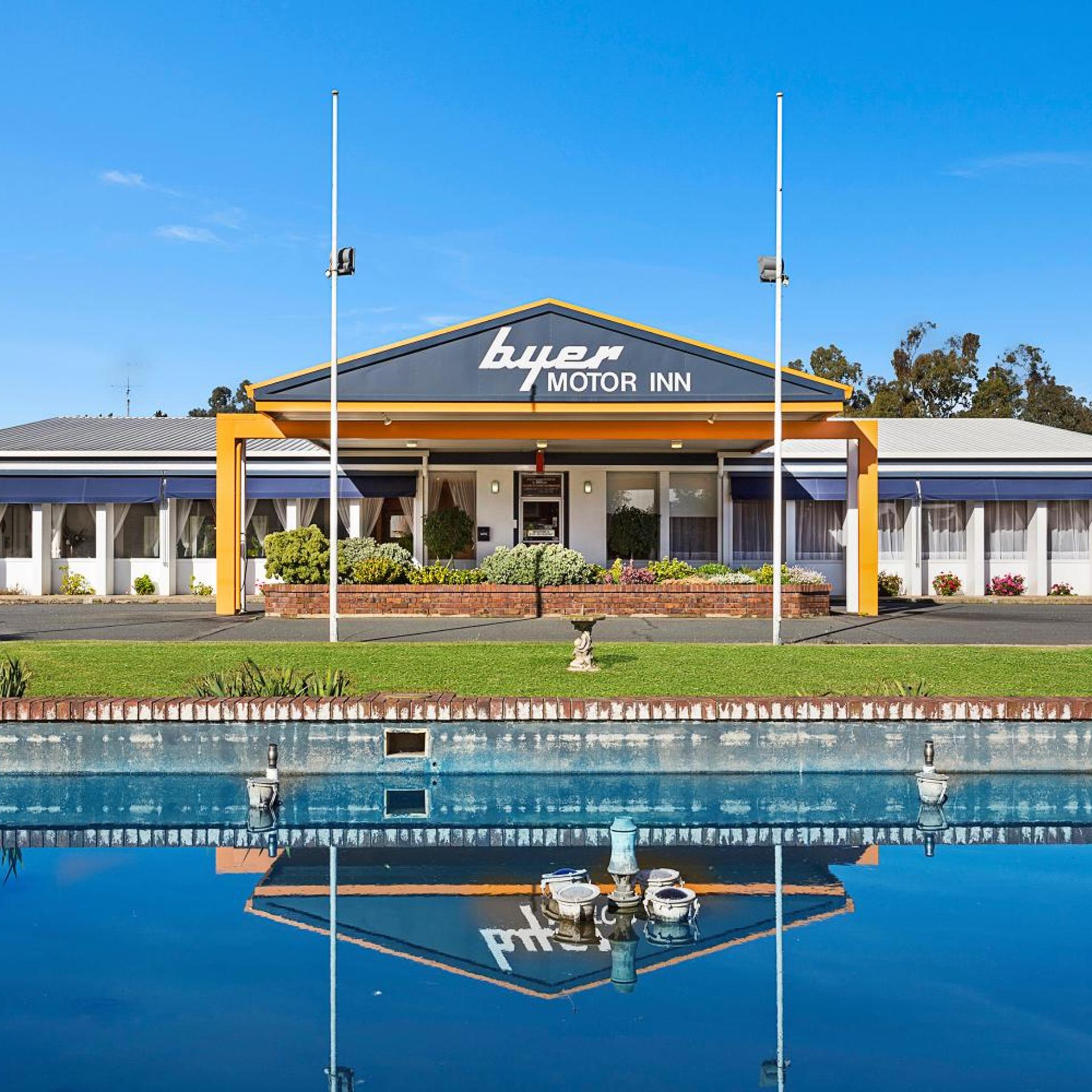 BYER FOUNTAIN MOTOR INN 3/50