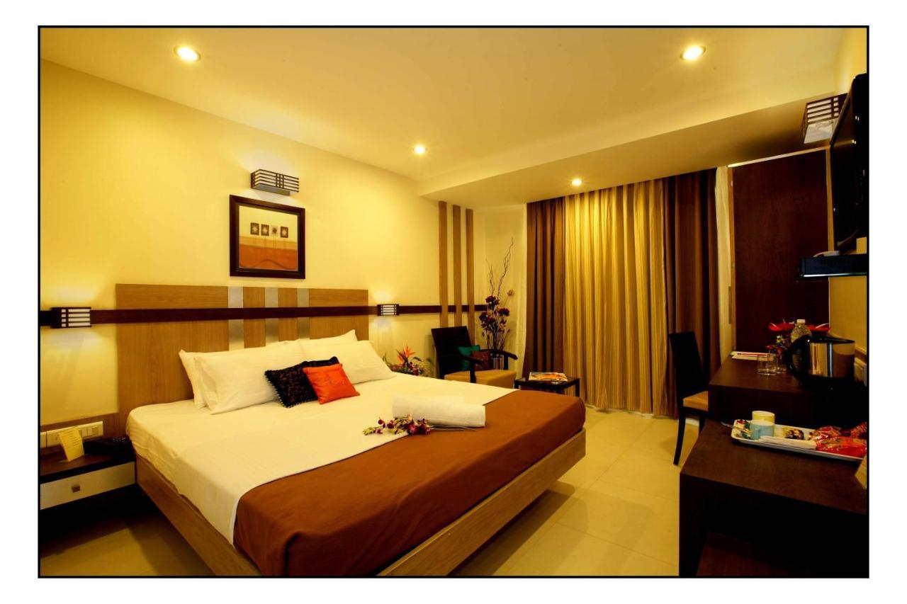 Hotel Utsav Deluxe 8/23