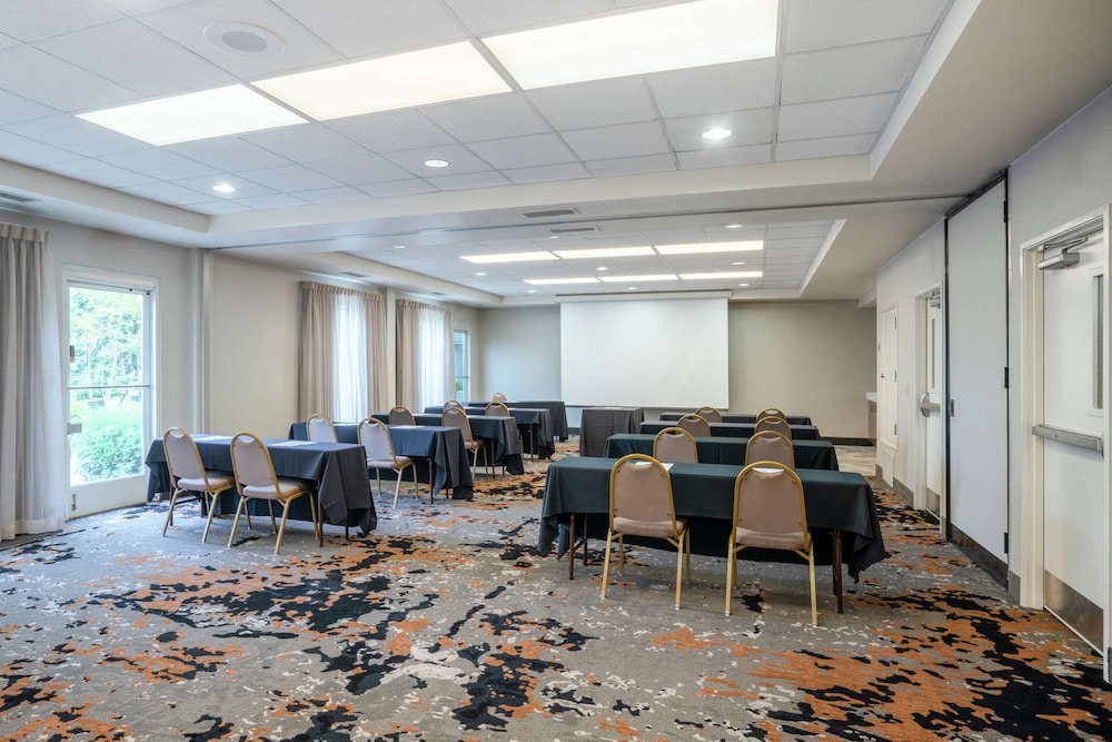 Hilton Garden Inn Louisville East 29/33