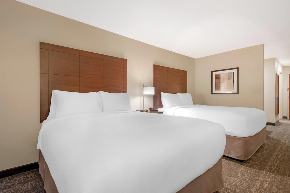 Efficiency, Suite, 2 Queen Beds, Sofa, Accessible