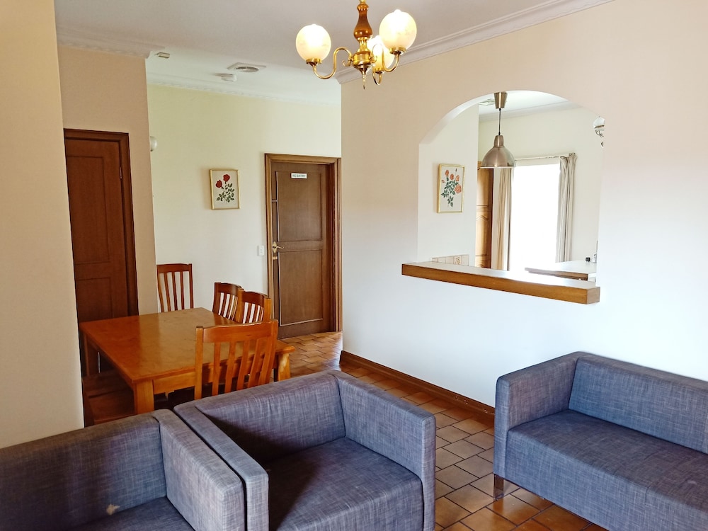 Glen Inn 36/70