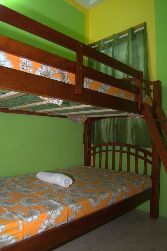 Fish Tobago Guesthouse 32/69