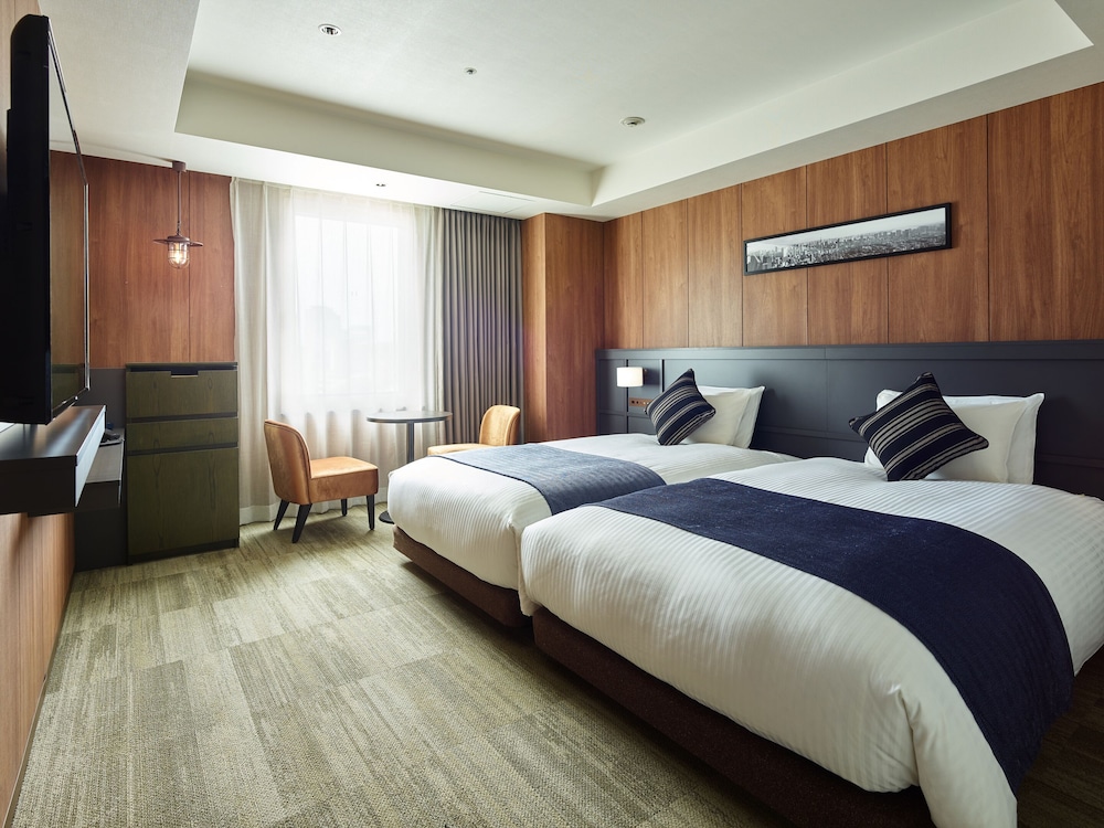 SUPERIOR, 2 BEDS