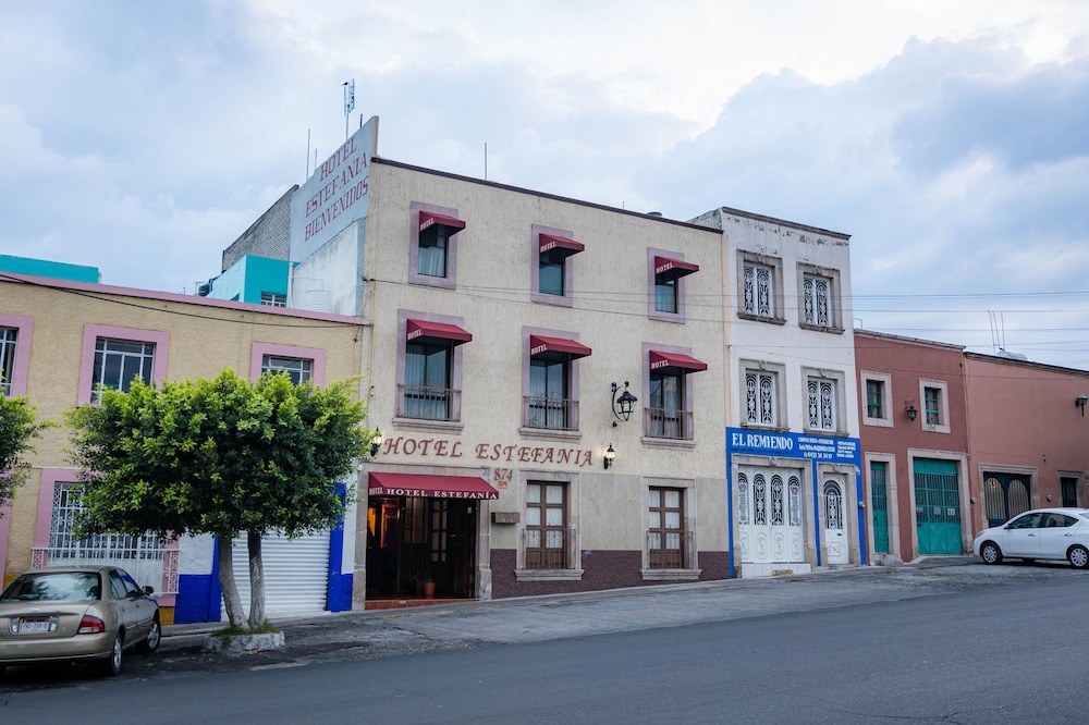 Hotel Estefania 4/45