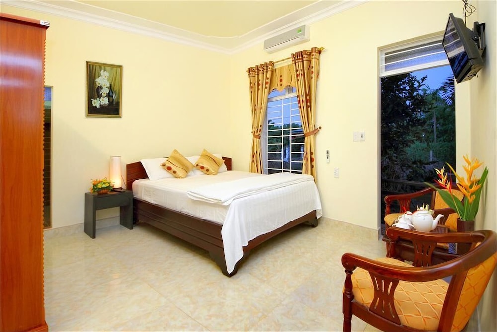 Strawberry Garden Homestay 4/24