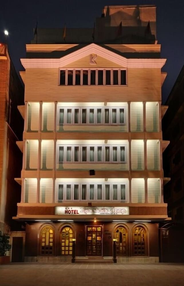 Hotel Kanchandeep 2/38