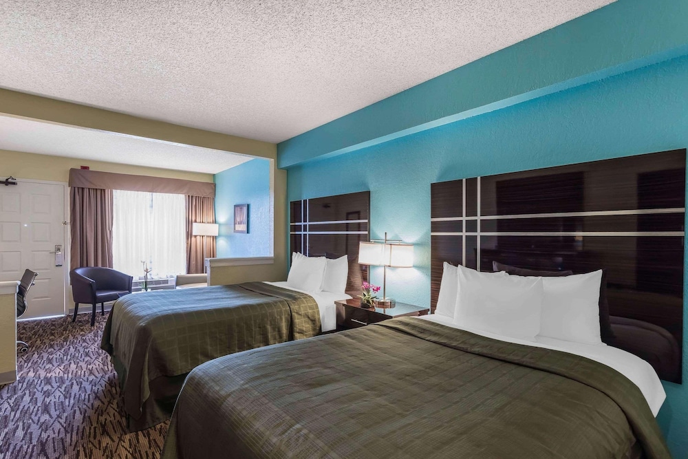 Boca Suites Deerfield Beach, SureStay Collection by Best Western FL 20/43