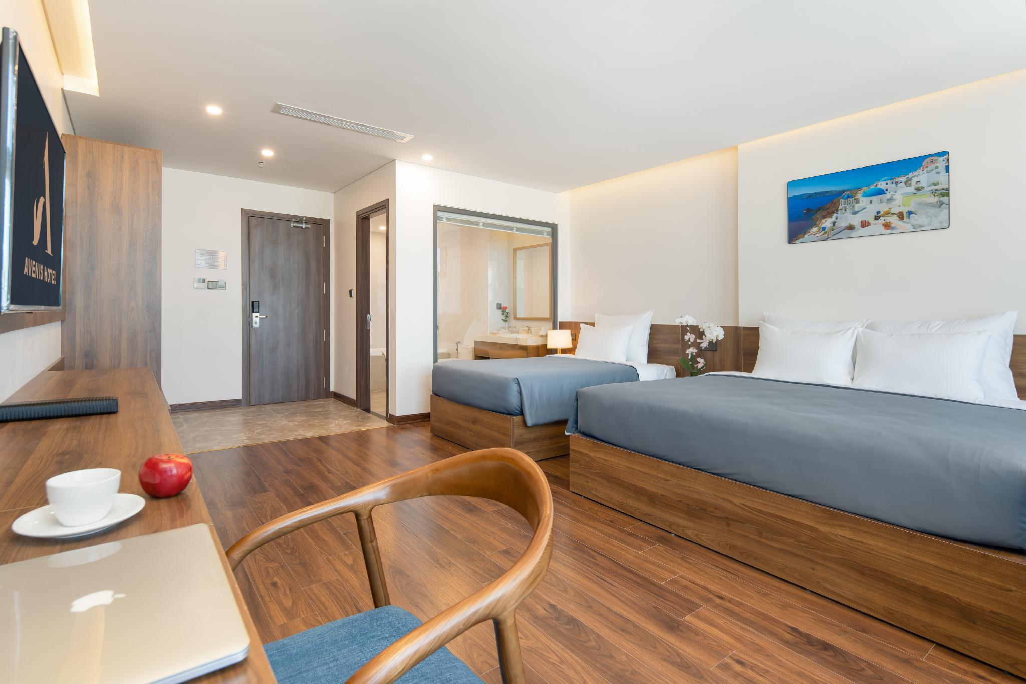 Ocean, Triple, 1 Double and 1 Single Bed