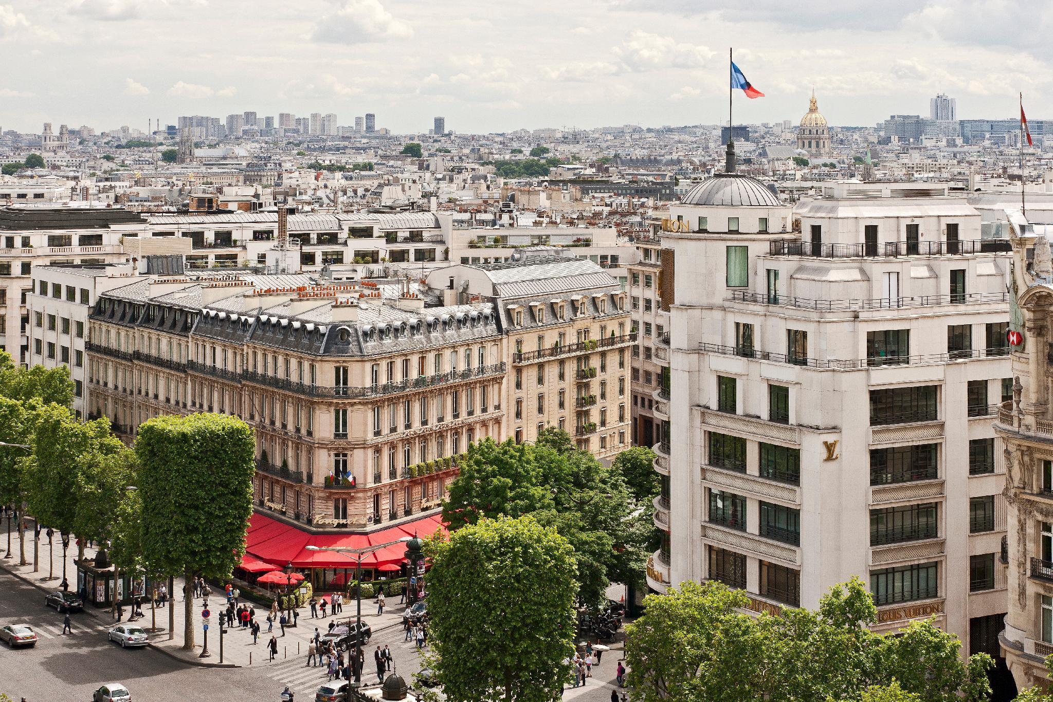 HOTEL BARRIERE LE FOUQUETS in PARIS