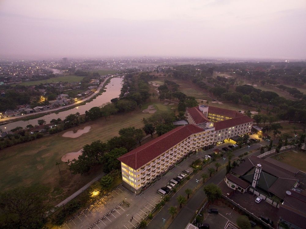 Puri KIIC Golf View Hotel 6/58