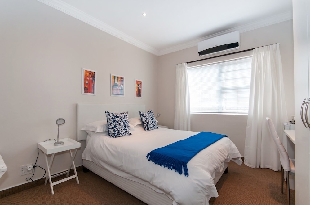 Millard Crescent Guest House 6/31