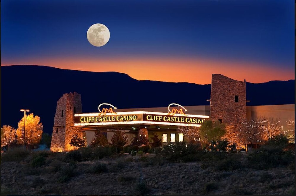 The Lodge At Cliff Castle Casino 31/34