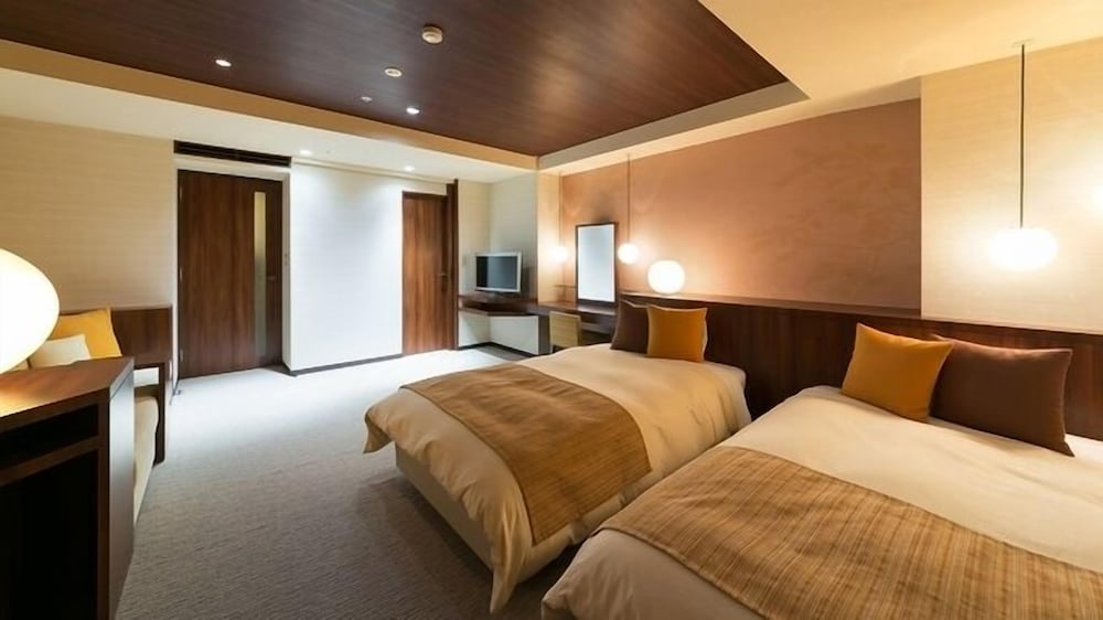 Deluxe, Twin Beds, Tower Wing