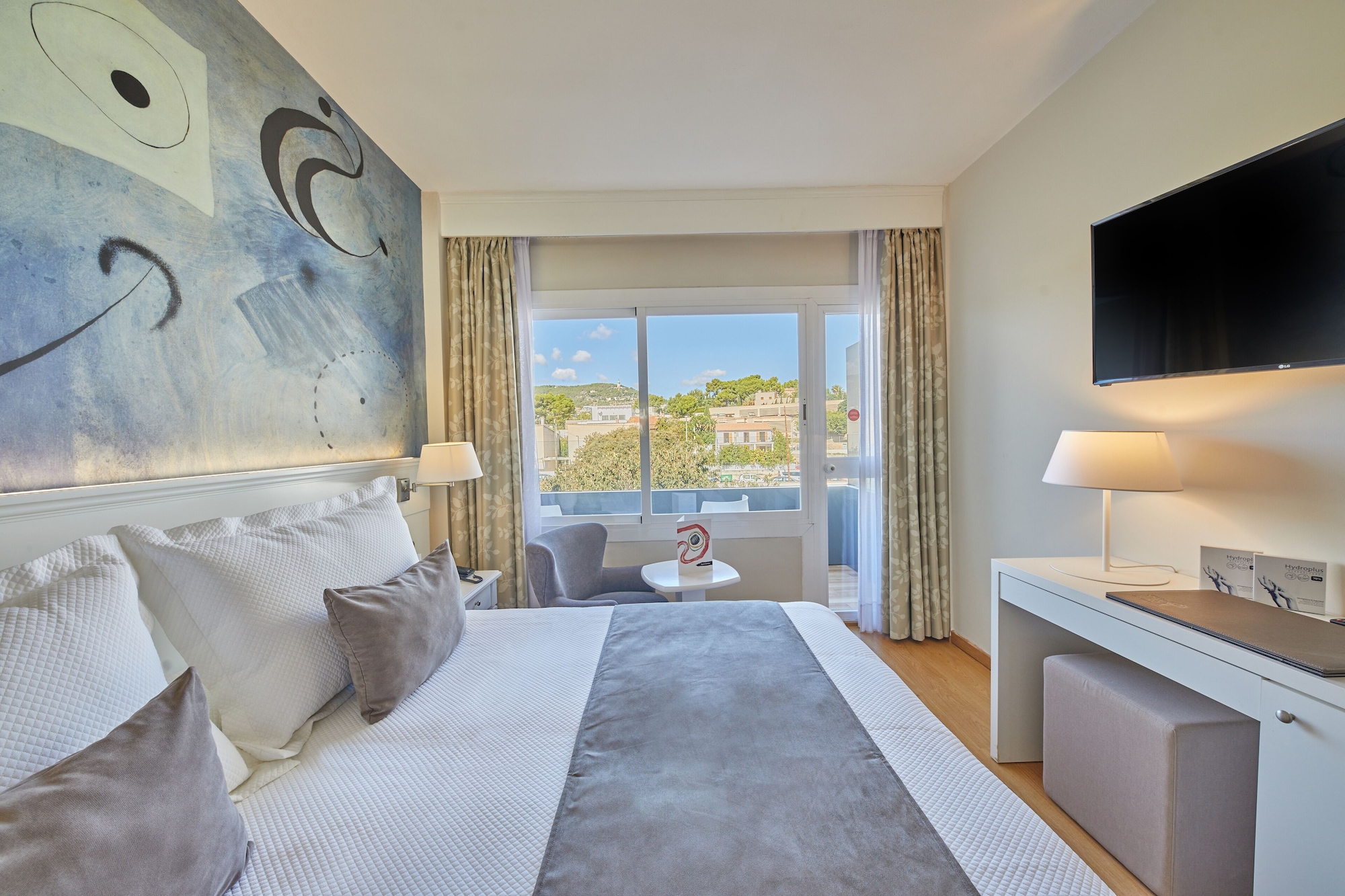 STANDARD, DOUBLE BED, BALCONY