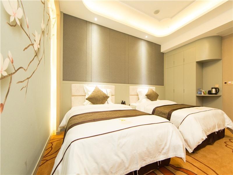 GreenTree Eastern Yibin Yijian Road New City Plaza Hotel 12/50
