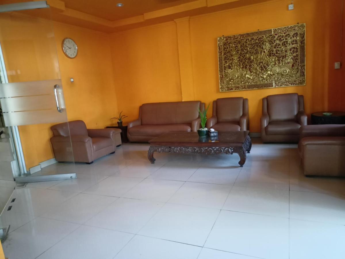 OYO 2225 Catur Adi Putra 23/29
