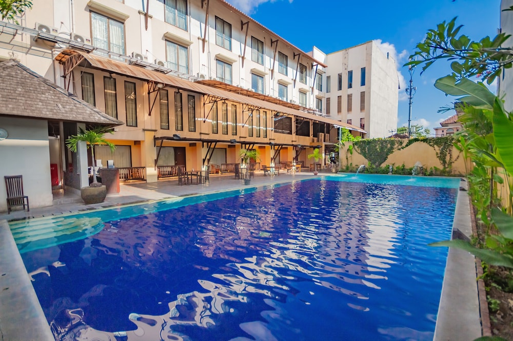 The Grand Santhi Hotel 9/69