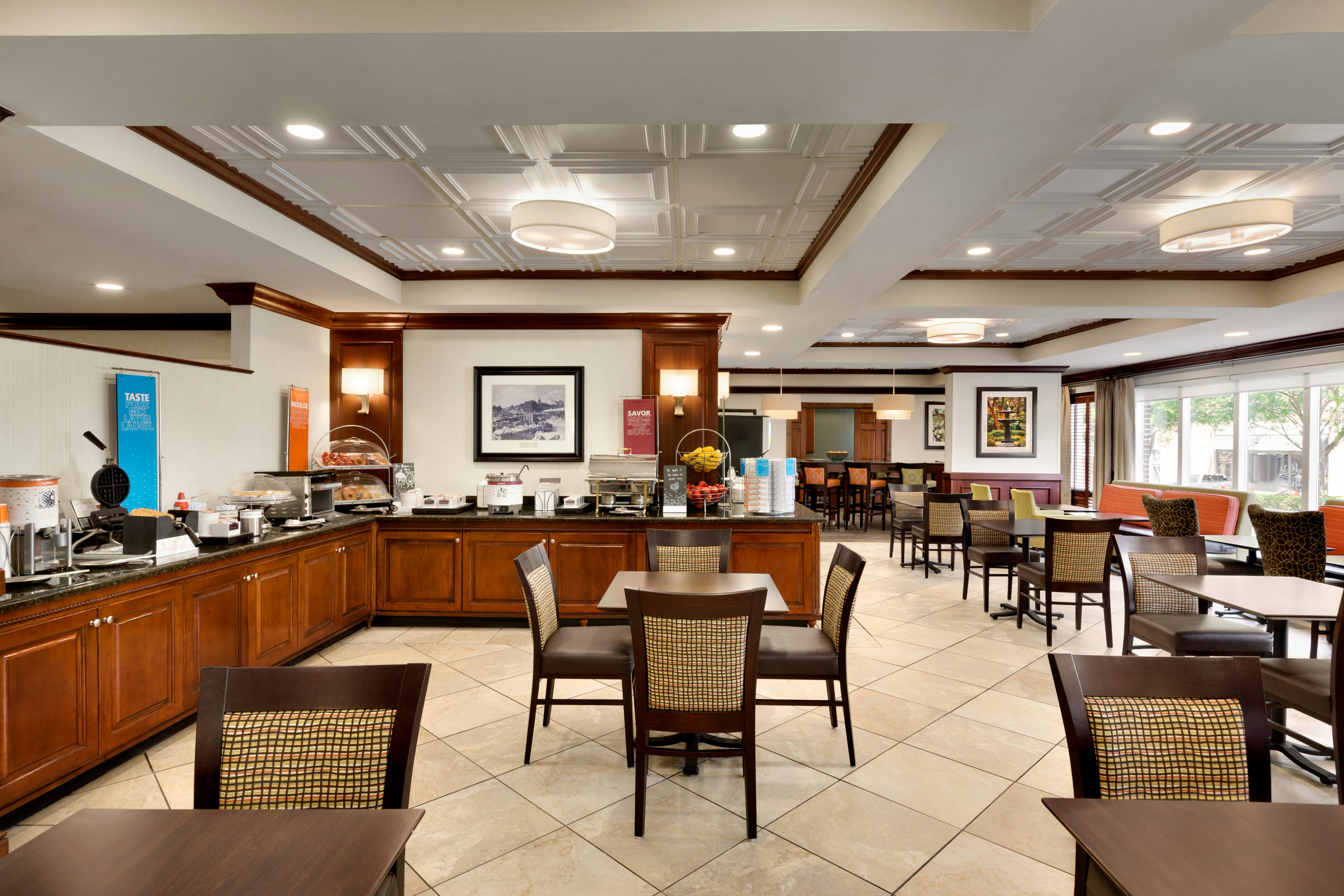 Hampton Inn Columbia Downtown 24/37