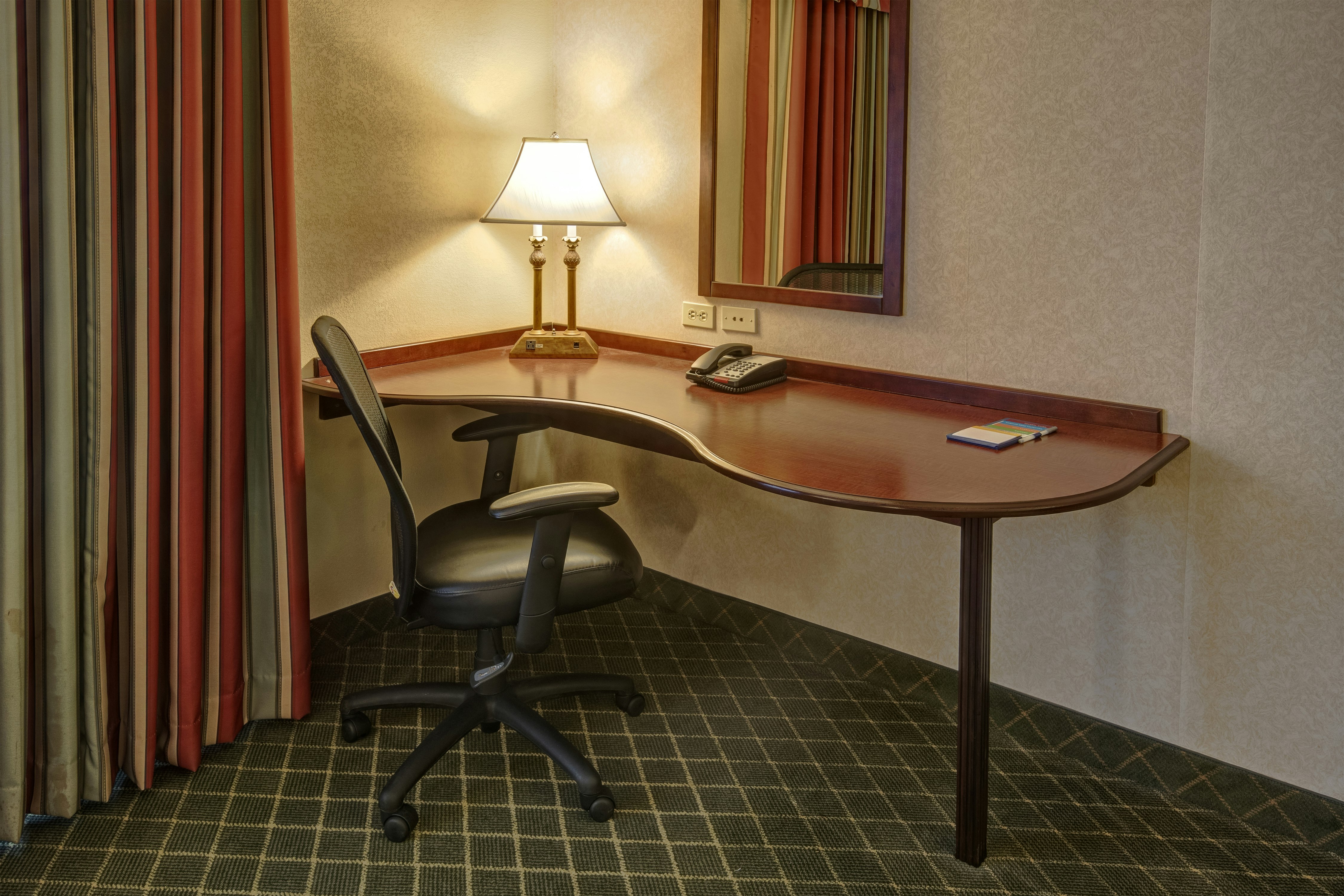 Hampton Inn Cambridge 32/63