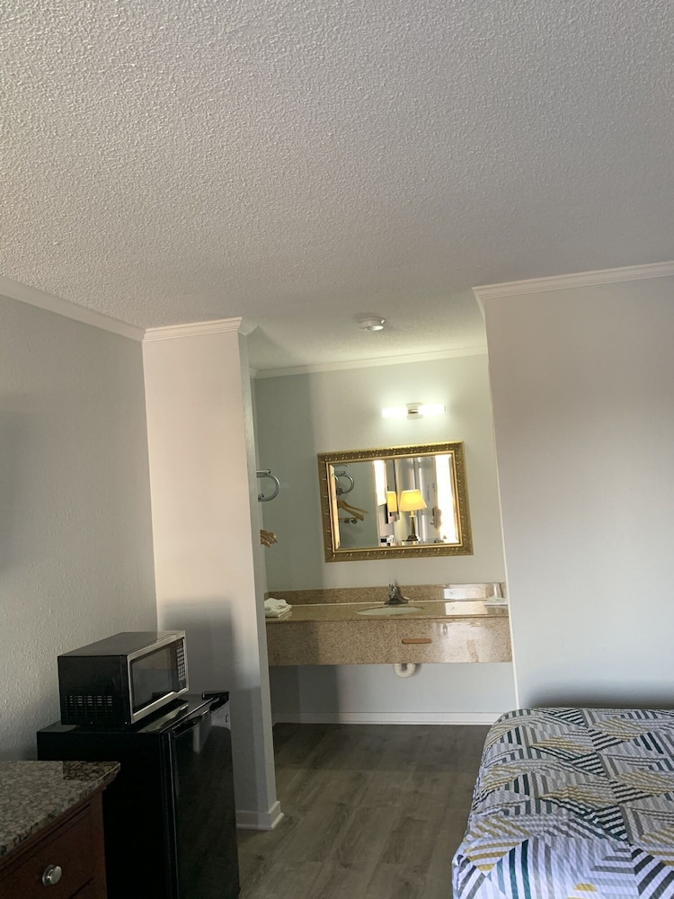 Motel6 Newport News, VA - Fort Eustis 11/21