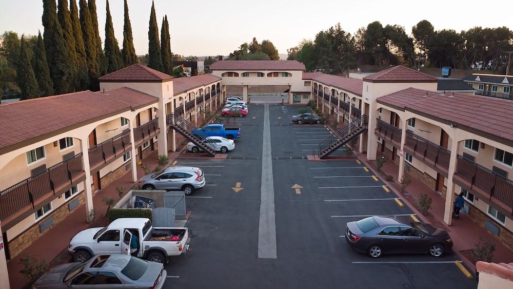 Travelodge Inn Suites By Wyndham West Covina 30/36