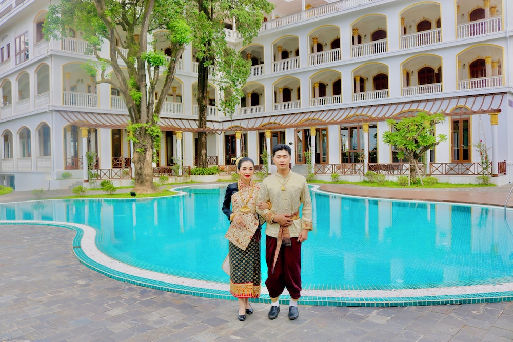 Champasak Palace Hotel 58/65