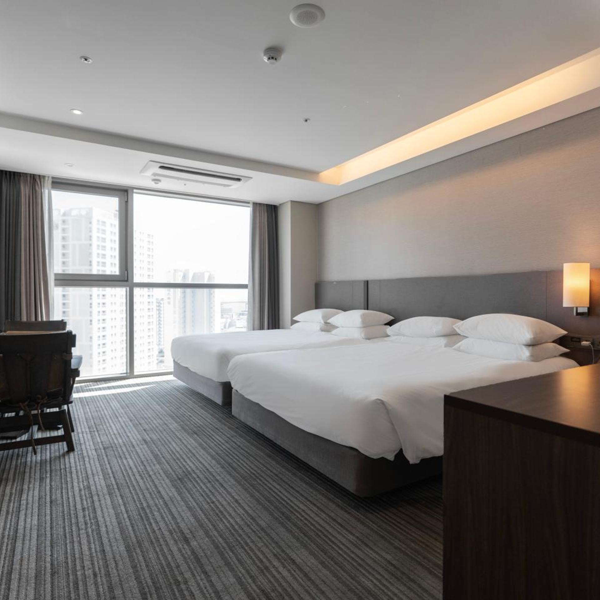 Northharbor Hotel 17/50