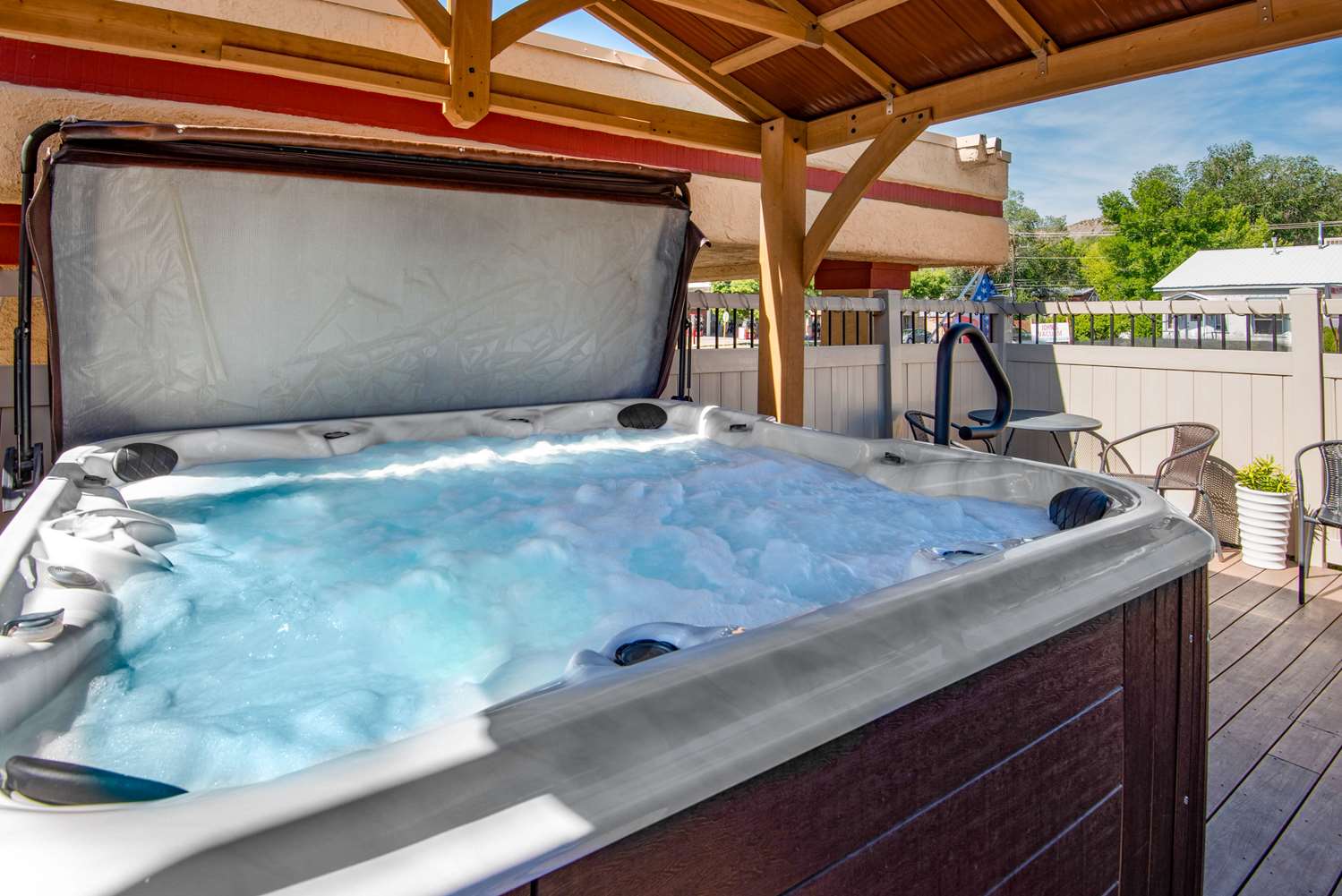 Econo Lodge Inn & Suites Durango 8/17