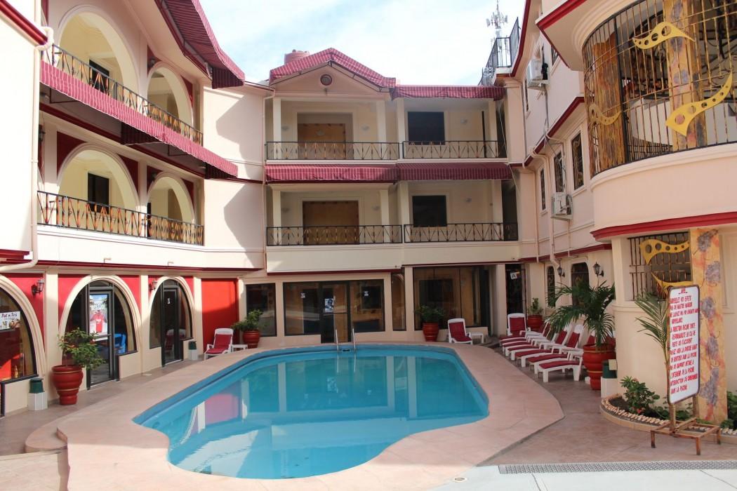 Hotel Luxe Confort 1/4