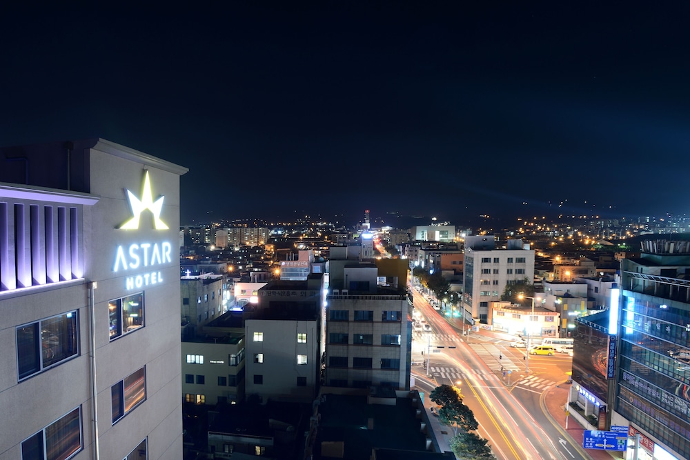Astar Hotel 4/69